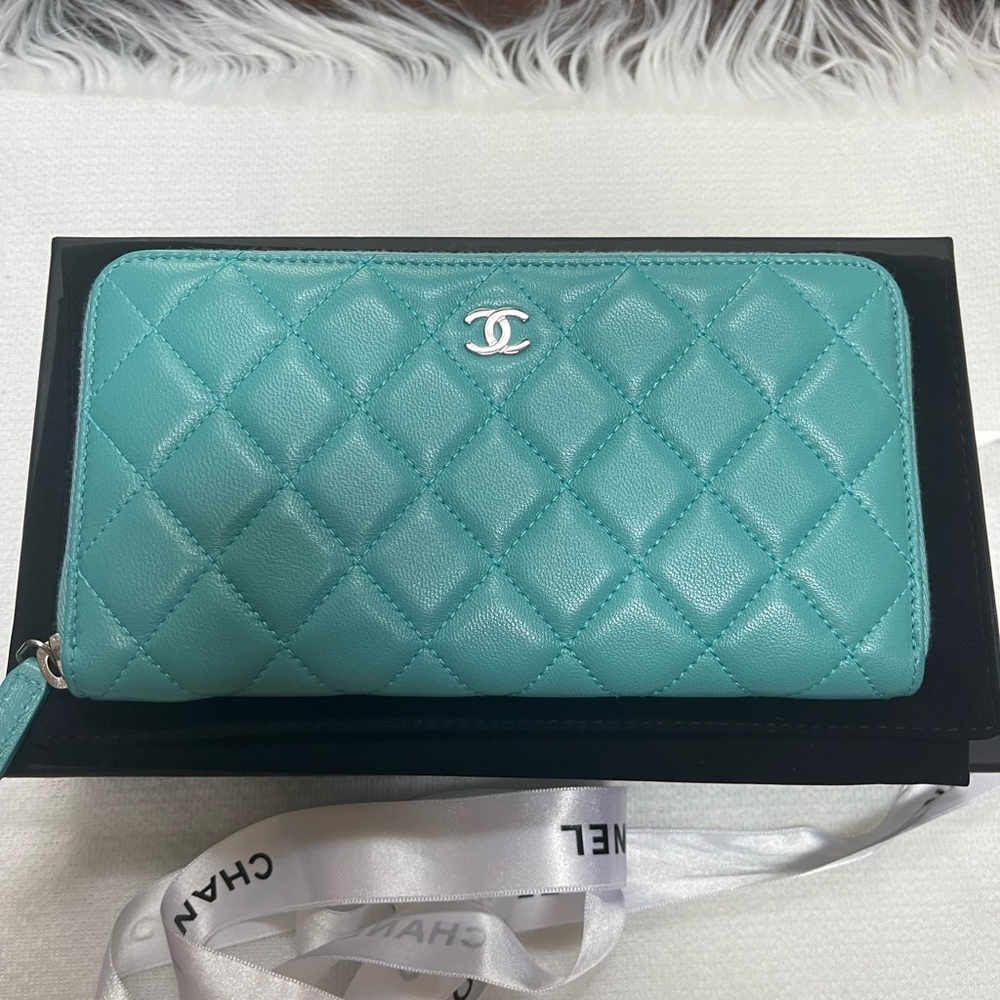 CHANEL Long Zip Wallet Sea Blue/Green Quilted Lambskin Leather Silver Hardware